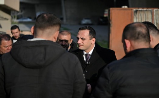 Bornova'da yol sorunlarına acil çözüm