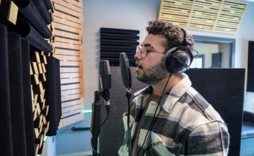 Çatı Bostanlı Stüdyo'da kayıt sayısı 1000'i aştı