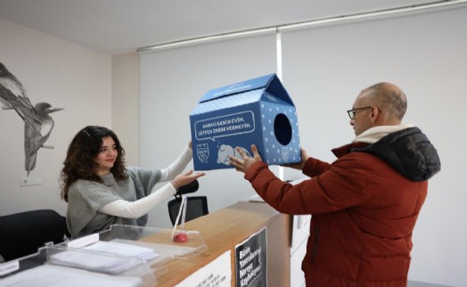 Çeşme Belediyesi'nden sokaktaki minik patilere sıcak bir yuva!