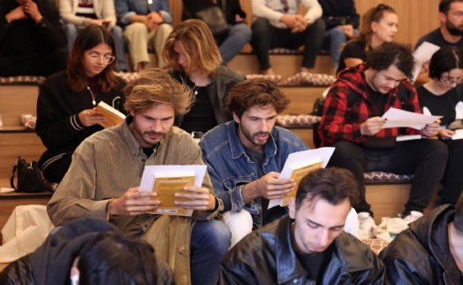 Çeşme Belediyesi'nden üniversiteli gençlere 10 bin TL'lik eğitim desteği