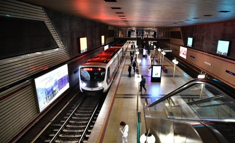 İzmir Metro'da seferler gecikmeli yapılıyor