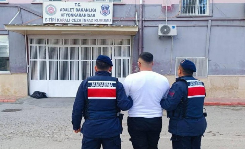 Jandarma, 12 yıl 6 ay hapis cezasıyla aranan hümümlüyü yakaladı