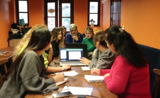 ‘Mutlu Çocuklar'a donanımlı öğretmenler