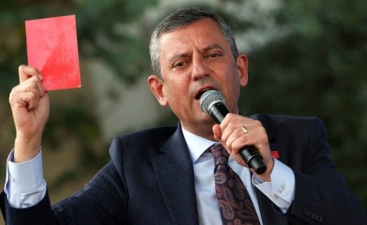 Özgür Özel'den ‘kırmızı kart' eleştirilerine ilk yanıt: ‘Birileri hafife alıyor ama…'