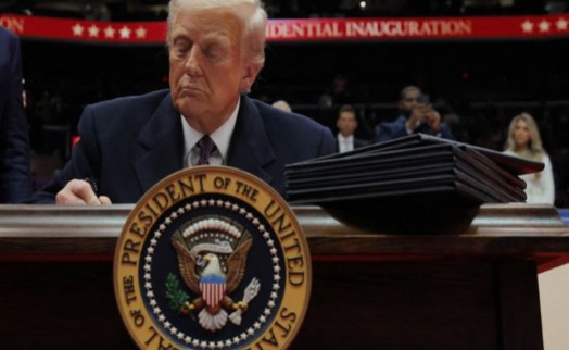 Trump 'İlk gün diktatörüm' dedi: İşte Trump'ın ilk gün kararnameleri