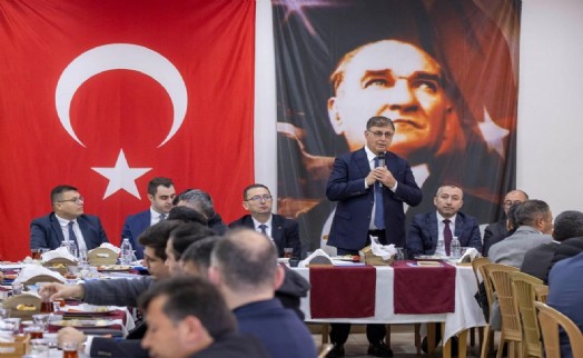 Tugay: İzmir'in tüm ilçelerini dengeli ve adil şekilde hizmetle buluşturacağız