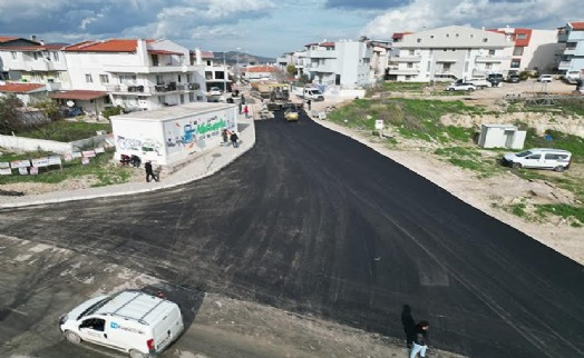 Urla'da yol yenileme çalışmaları başladı