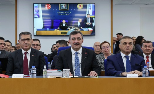 2026 yılı bütçe görüşmelerinde 'casusluk soruşturması' protesto edildi