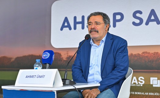 Ahmet Ümit İZKİTAP'ta yeni romanından ipuçları verdi