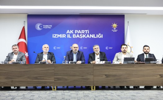 AK Parti İzmir'den ılımlı açıklama: Önceliğimiz İzmir'in geleceğidir