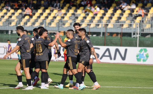 Aliağa FK'dan tarihi skor! Rakibine gol yağdırdı