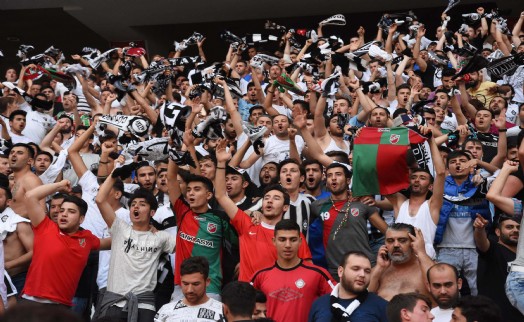 Altay'dan Karşıyaka'ya derbi jesti