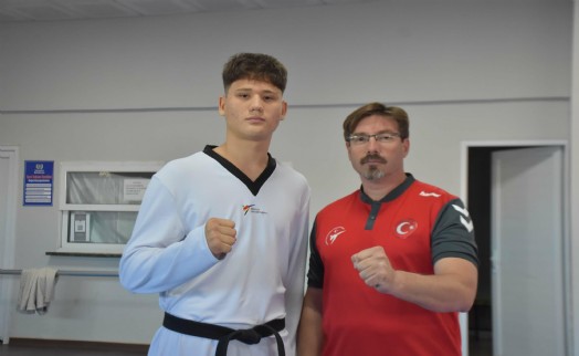 Annesi sayesinde başladığı tekvandoda, milli sporcu oldu
