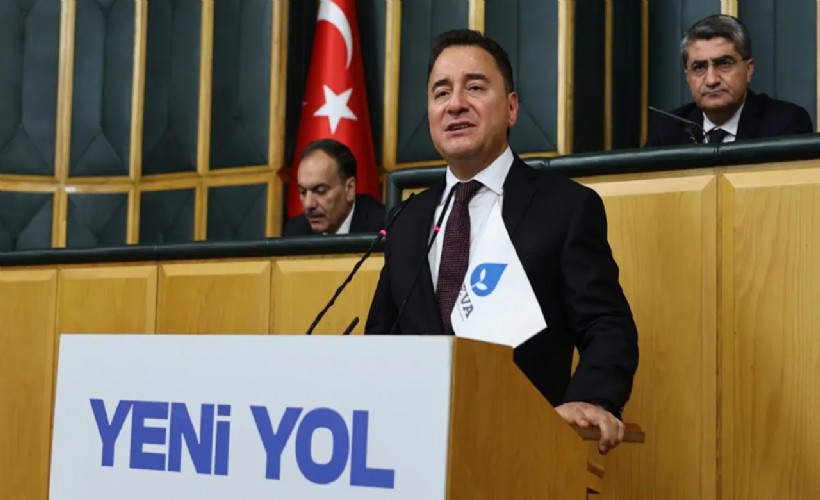 Babacan sert çıktı: 'Kime selam vereceğimizi size mi soracağız kardeşim?'