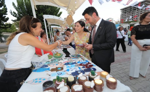 Bayraklı'nın üreten kadınlarına özel sergi