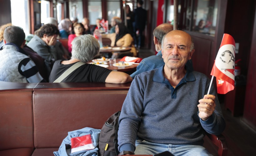 Bergama Vapuru Cumhuriyet Bayramı için demir aldı