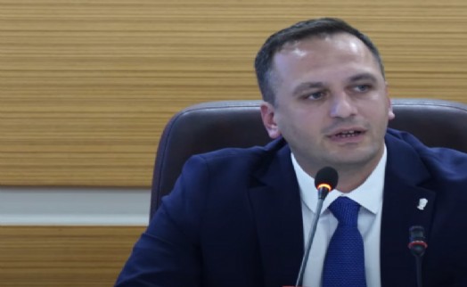 Bornova Meclisi'nde 'Süre Belgesi' çıkmazı: Bakanlık topu bize attı!