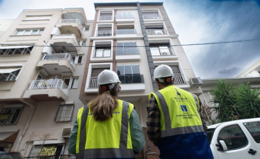 Büyükşehir İzmirlileri binalarını yenilemeye davet ediyor!