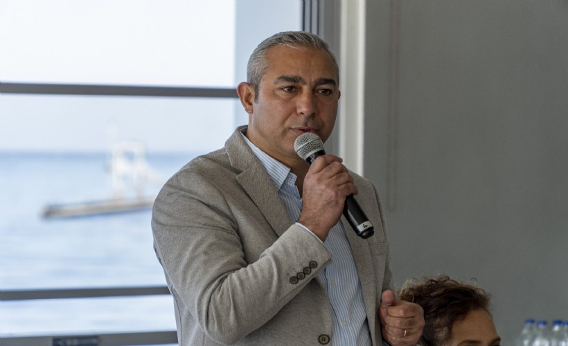 CHP Karşıyaka’da delegelerden Güçlü’ye yetki, Aslanoğlu’na destek!