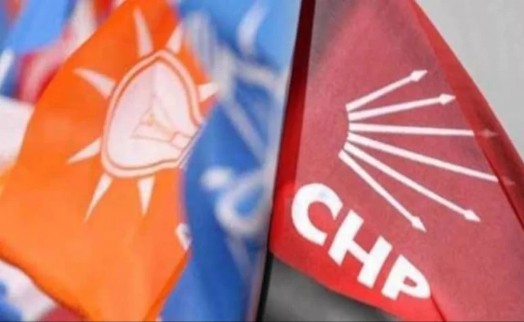 CHP'den transfer iddiası: 'Erdoğan ile çay içer misin?'