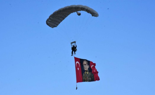 Çelik Kanatlar nefesleri kesti, keskin nişancılar düşmana gözdağı verdi!