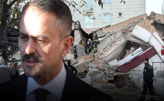 Çöken binanın önünde valiyi terleten çıkış: Apar topar konuşmayı bitirdi