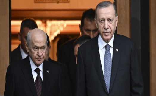 Cumhur İttifakı dağılıyor mu? Açık açık uyardı! 'Bahçeli'yi kaybetme lüksünüz yok'