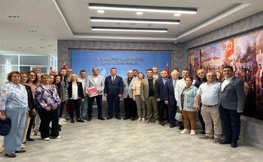 Cüneyt Oğuz önderliğinde yüzlerce kişi 'baba ocağı'na döndü