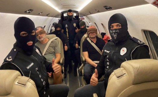 İçişleri Bakanı Yerlikaya: Kırmızı bültenle aranan 2 organize suç örgütü üyesi Türkiye'ye getirildi