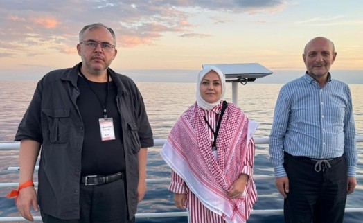 İsrail'in alıkoyduğu 3 milletvekili sınırdışı edildi