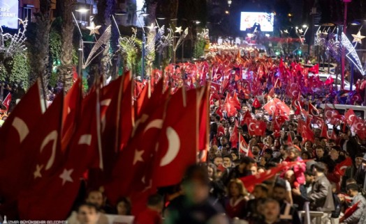 İzmir'de Cumhuriyet Bayramı bir başka güzel!