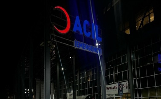 İzmir'de akıl almaz olay: Köpeğe ateş açtı, çifti vurdu!