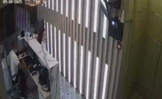İzmir'de fuhuş operasyonunda 4 tutuklama