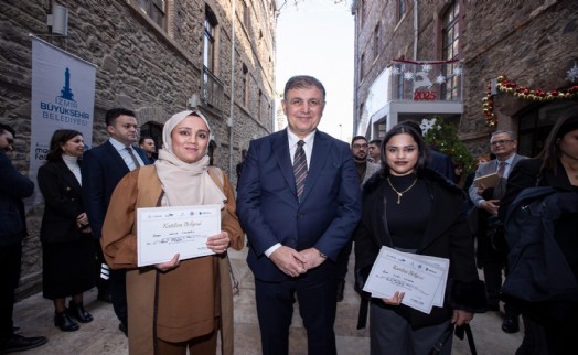 İzmir'de kadınlar ve gençler istihdamda daha fazla yer alacak