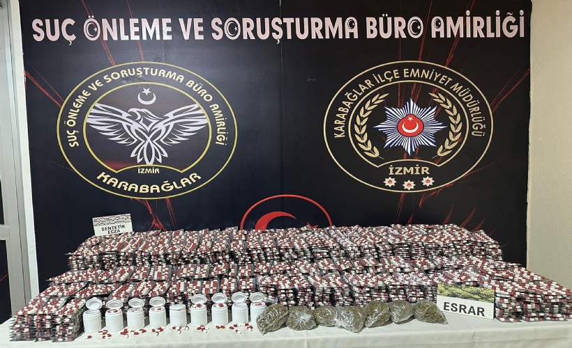 İzmir’de uyuşturucuya 2 gözaltı