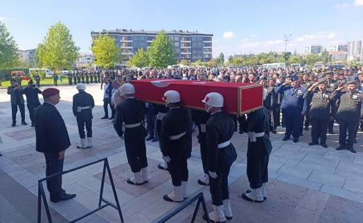KKTC'de vefat eden teğmen, Afyonkarahisar'da toprağa verildi