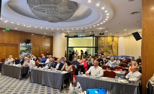 KKTC'ye İzmir'den yatırım çağrısı