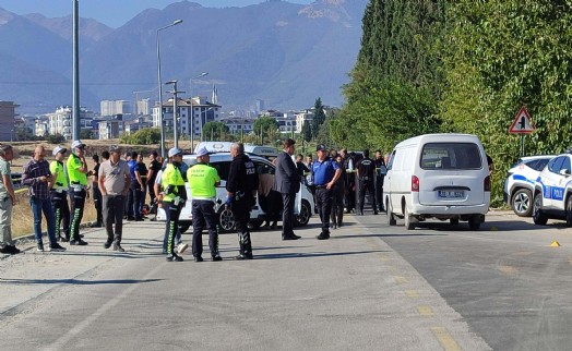 Kamyonetin önünü kesip pompalı tüfekle ateş açtı: 1 ölü, 2 yaralı