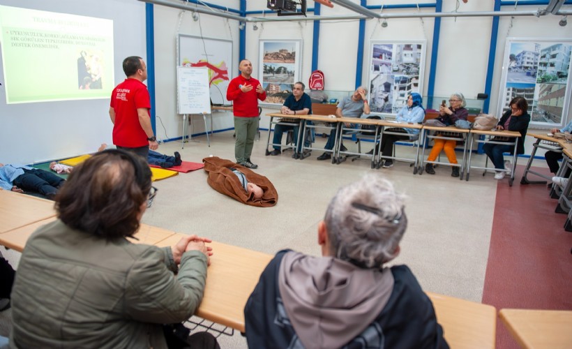 Karşıyaka Afet Gönüllüleri’nde 2. dönem kayıtları başladı