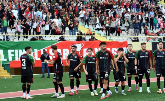 Karşıyaka rakiplere sevindi