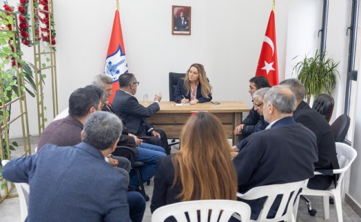 Konak'ta ‘Komşu Buluşmaları' devam ediyor! Makamdan değil mahalleden yönetim