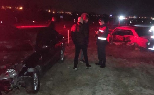 Kütahya'da trafik kazası; 6 yaralı