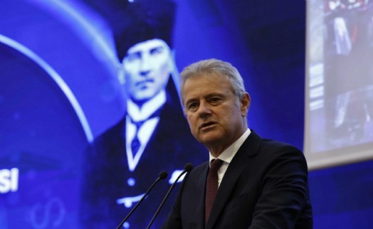 Mahmut Özgener'in Karşıyaka Stadı mutluluğu: Herkese teşekkür etti