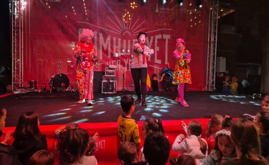 Menderes'te Cumhuriyet coşkusu