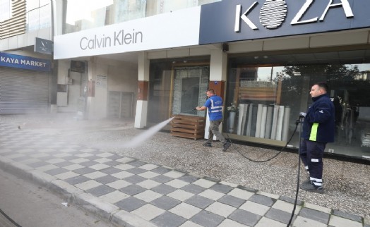 Menderes'te caddeler tertemiz