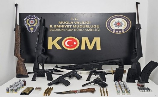Muğla'da ruhsatsız silah operasyonu; 4 kişi tutuklandı