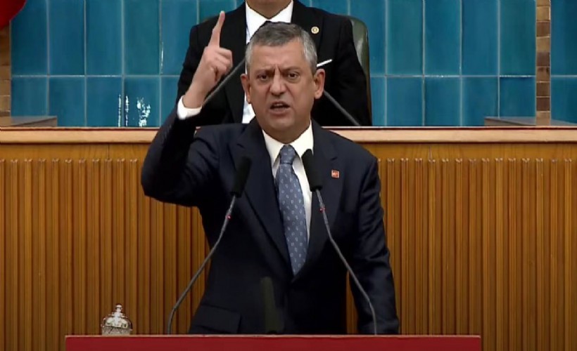 Özel'den İzmirli o vekile Aslanoğlu tepkisi: 'İlk tekmeyi o vuruyor'