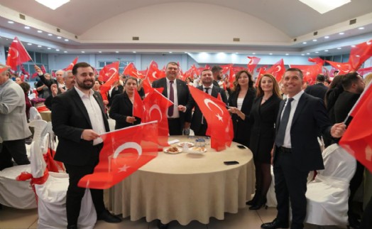 Seferihisar'da 29 Ekim Cumhuriyet Balosu'nda coşku dolu gece