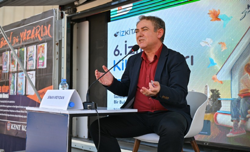 Sinan Meydan İZKİTAP’ta 'Adım Adım Cumhuriyet'i anlattı