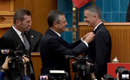 Ümit Dikbayır CHP'ye katıldı